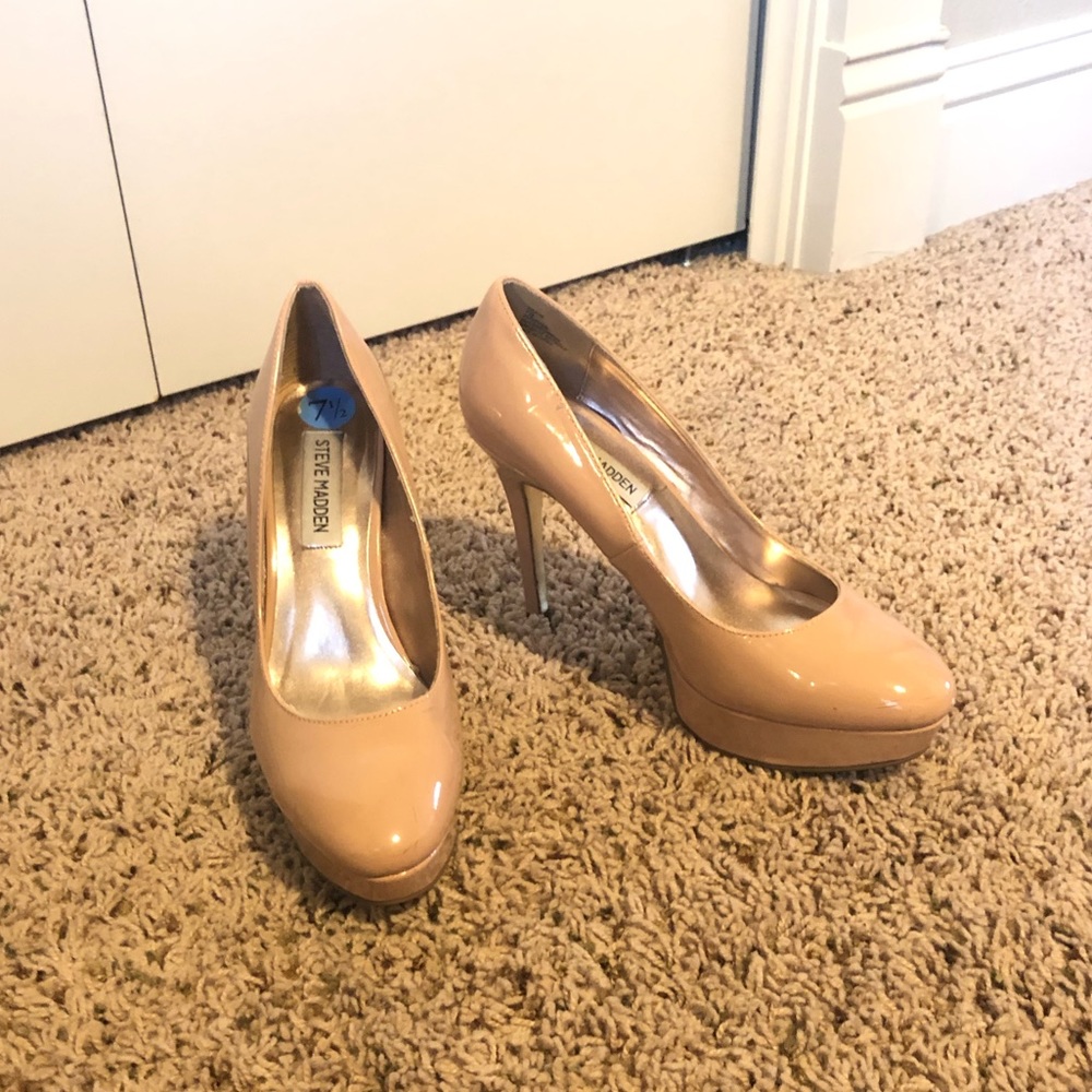 Steve Madden Tan high heels
